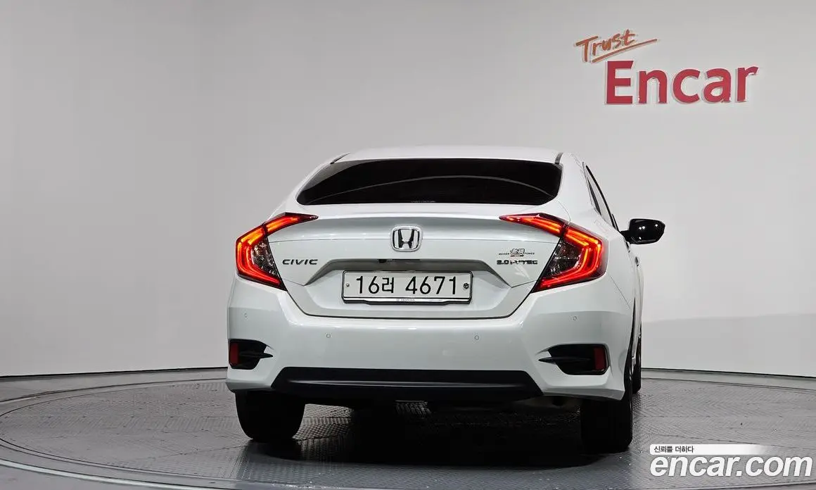 Honda Civic 2017 2.0 автомат (гидро), фото 4 Honda Civic 2017 2.0 автомат (гидро), фото 4