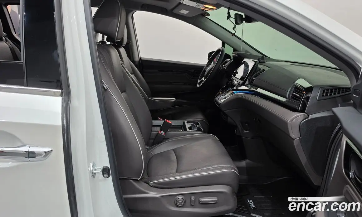 Honda Odyssey 2021 3.5 автомат (гидро), фото 16