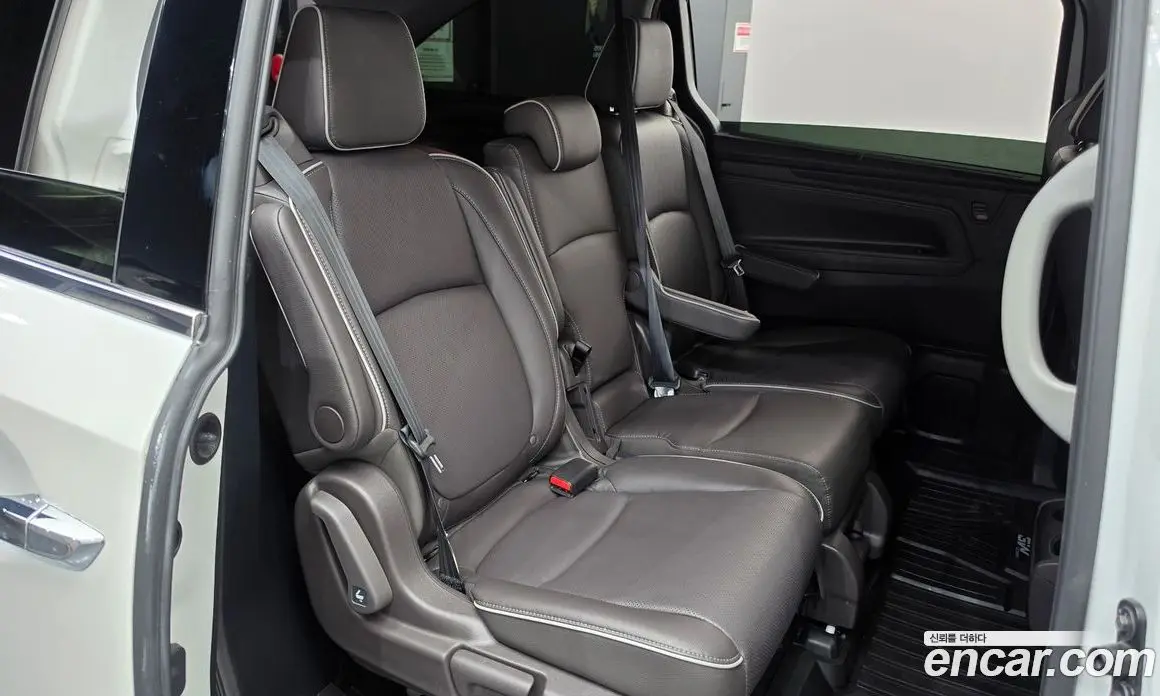 Honda Odyssey 2021 3.5 автомат (гидро), фото 17