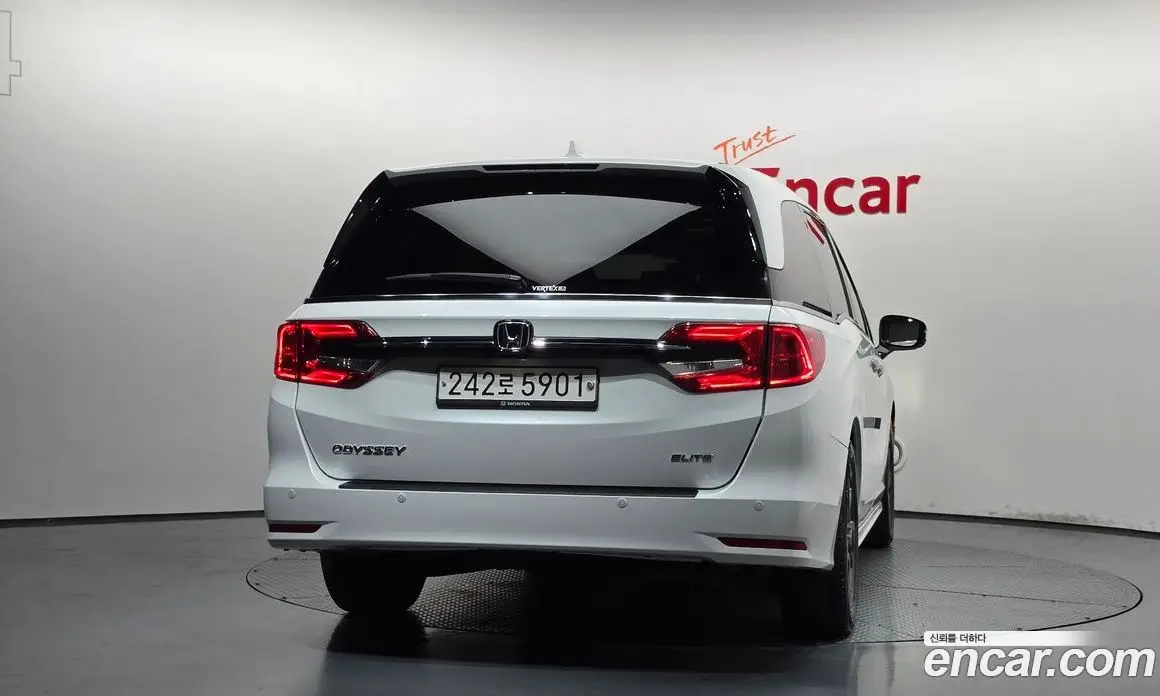Honda Odyssey 2021 3.5 автомат (гидро), фото 4