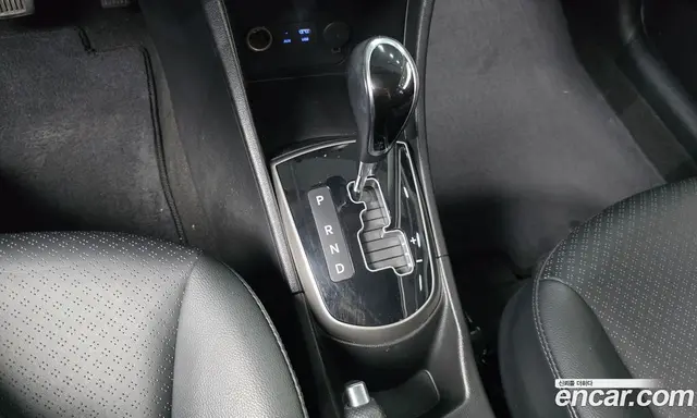 Hyundai Accent 2015 1.4 автомат (гидро), миниатюра 12