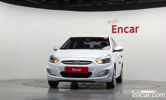 Hyundai Accent 2015 1.4 автомат (гидро), миниатюра 3 Hyundai Accent 2015 1.4 автомат (гидро), миниатюра 3