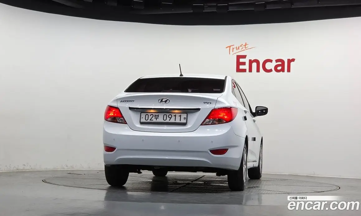 Hyundai Accent 2015 1.4 автомат (гидро), фото 4 Hyundai Accent 2015 1.4 автомат (гидро), фото 4