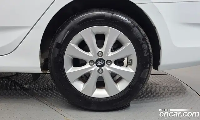 Hyundai Accent 2015 1.4 автомат (гидро), миниатюра 7 Hyundai Accent 2015 1.4 автомат (гидро), миниатюра 7