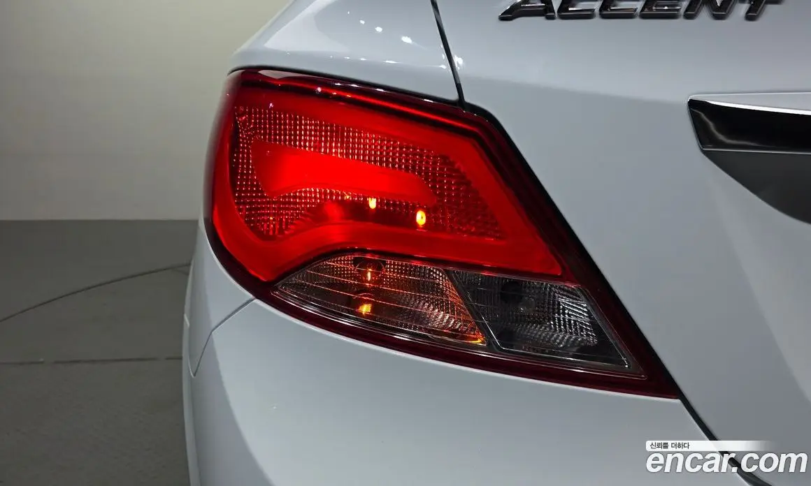 Hyundai Accent 2015 1.4 автомат (гидро), фото 9 Hyundai Accent 2015 1.4 автомат (гидро), фото 9