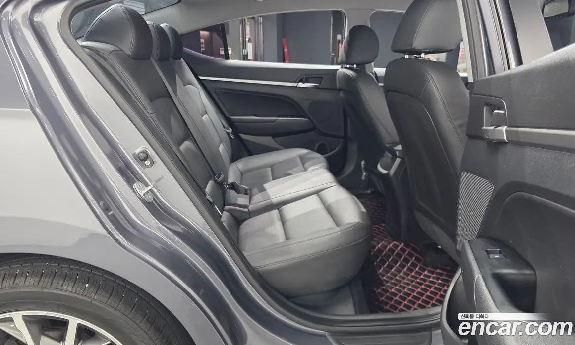 Hyundai Avante 2019 1.6 автомат (гидро), фото 18 Hyundai Avante 2019 1.6 автомат (гидро), фото 18