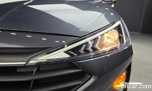 Hyundai Avante 2019 1.6 автомат (гидро), миниатюра 8 Hyundai Avante 2019 1.6 автомат (гидро), миниатюра 8