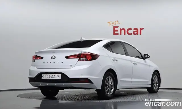 Hyundai Avante 2020 1.6 автомат (гидро), миниатюра 2