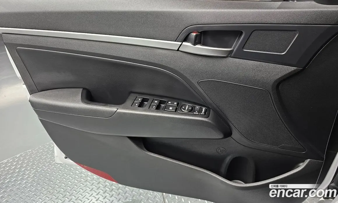 Hyundai Avante 2020 1.6 автомат (гидро), фото 14