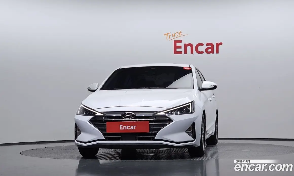 Hyundai Avante 2020 1.6 автомат (гидро), фото 3
