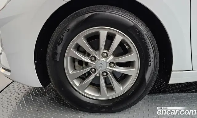 Hyundai Avante 2020 1.6 автомат (гидро), миниатюра 5