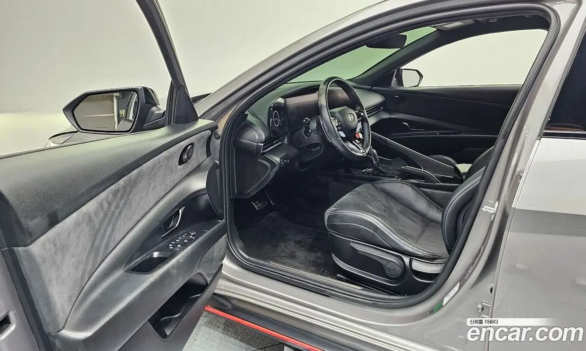 Hyundai Avante 2022 2.0 автомат (гидро), фото 13