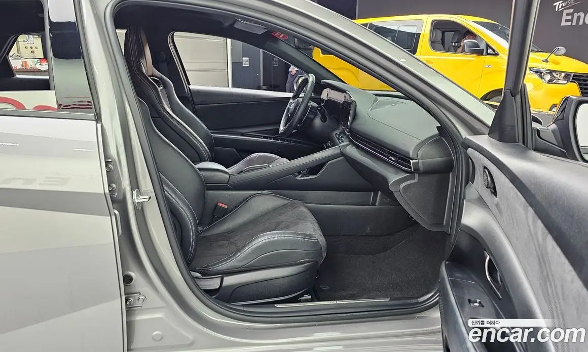 Hyundai Avante 2022 2.0 автомат (гидро), фото 17