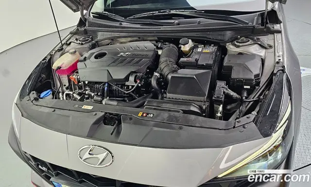 Hyundai Avante 2022 2.0 автомат (гидро), миниатюра 6
