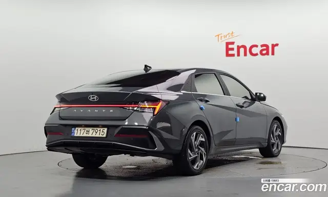 Hyundai Avante 2023 1.6 автомат (гидро), миниатюра 2