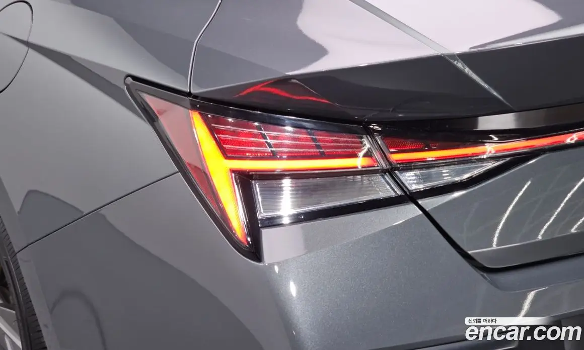 Hyundai Avante 2023 1.6 автомат (гидро), фото 9