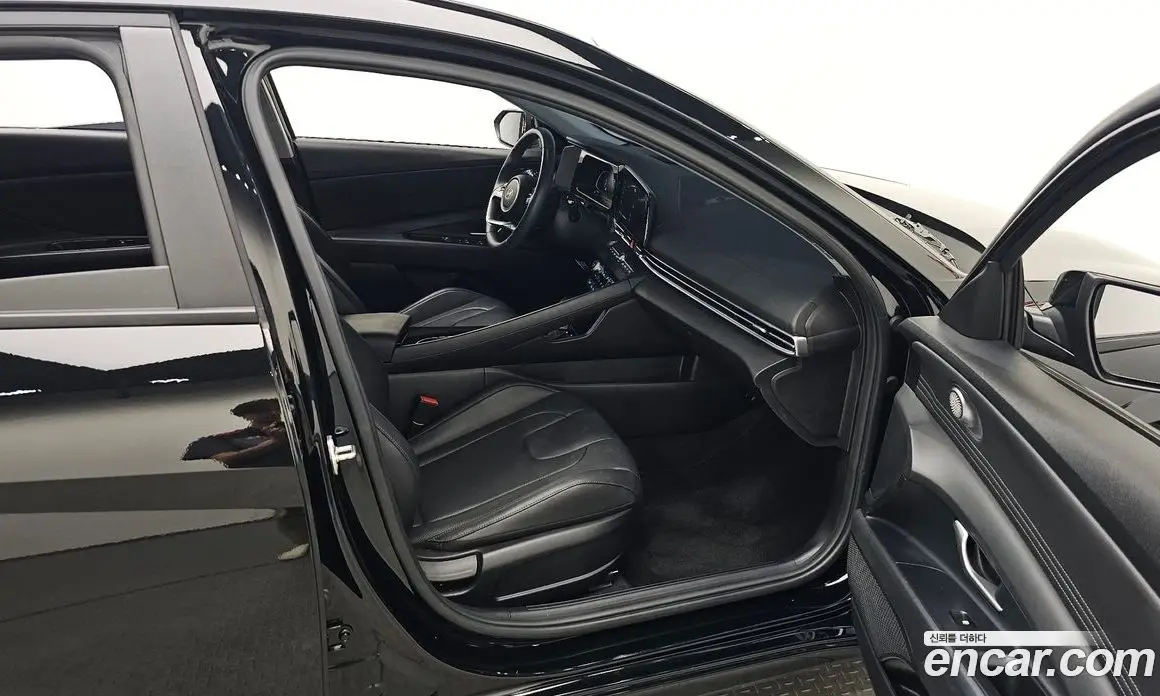 Hyundai Avante 2024 1.6 автомат (гидро), фото 16