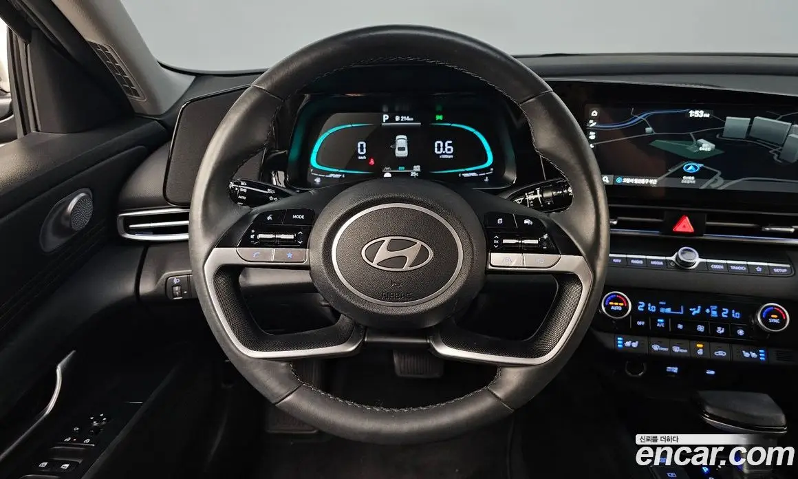Hyundai Avante 2024 1.6 автомат (гидро), фото 18