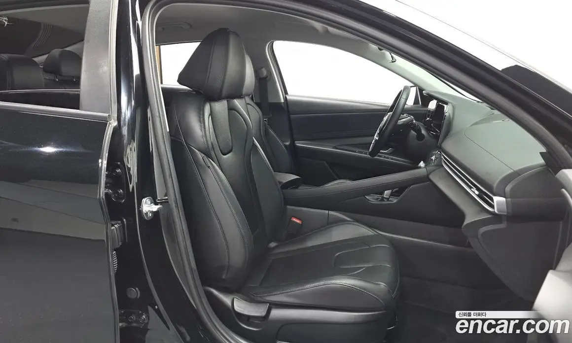 Hyundai Avante 2024 1.6 автомат (гидро), фото 17 Hyundai Avante 2024 1.6 автомат (гидро), фото 17