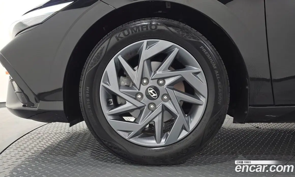Hyundai Avante 2024 1.6 автомат (гидро), фото 5 Hyundai Avante 2024 1.6 автомат (гидро), фото 5