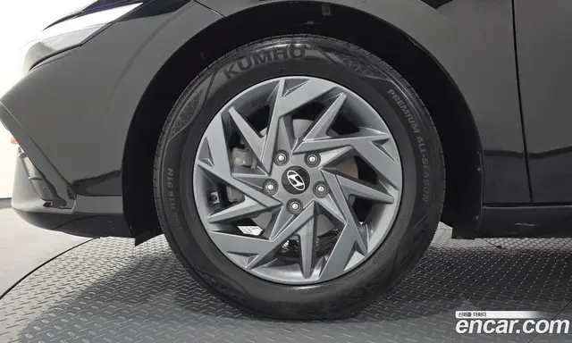 Hyundai Avante 2024 1.6 автомат (гидро), миниатюра 5 Hyundai Avante 2024 1.6 автомат (гидро), миниатюра 5