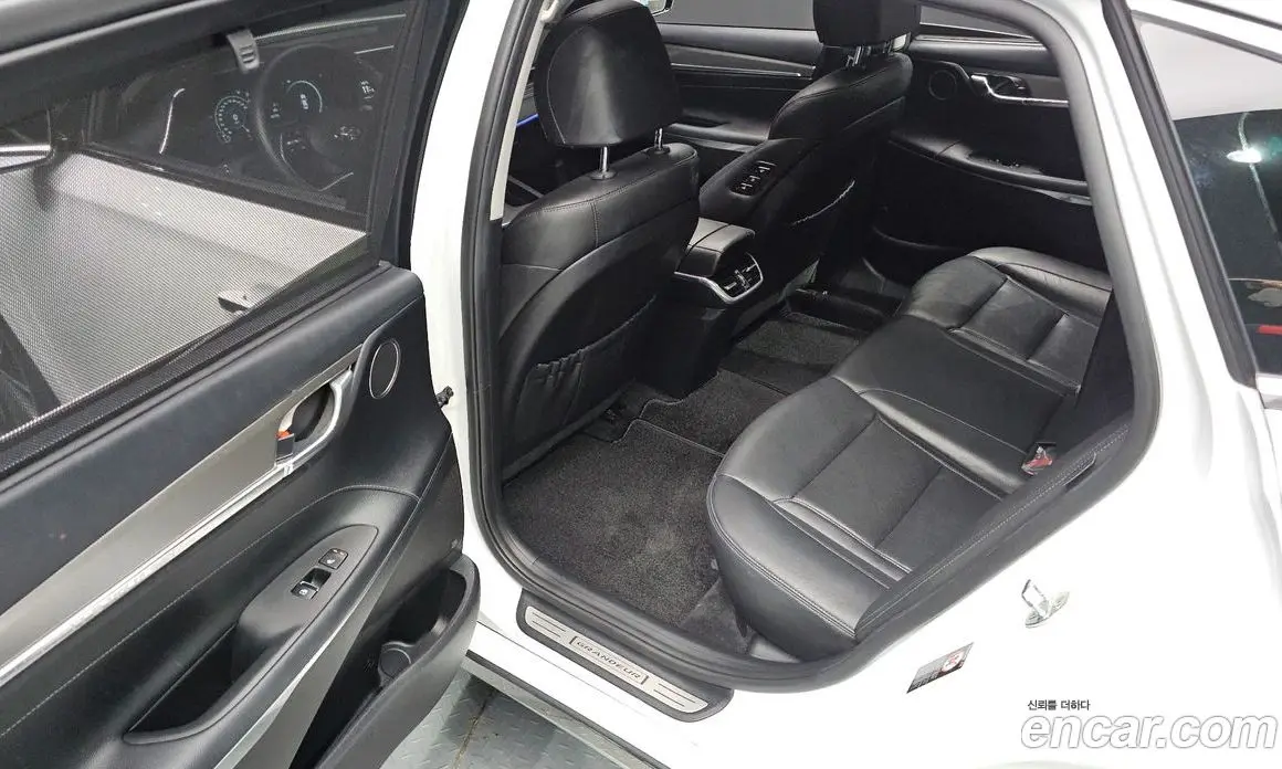 Hyundai Grandeur 2022 3.0 автомат (гидро), фото 16