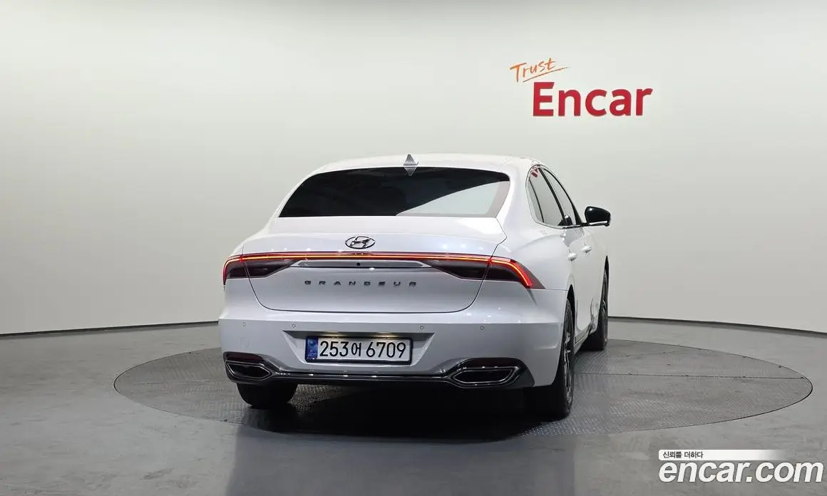 Hyundai Grandeur 2022 3.0 автомат (гидро), фото 4 Hyundai Grandeur 2022 3.0 автомат (гидро), фото 4