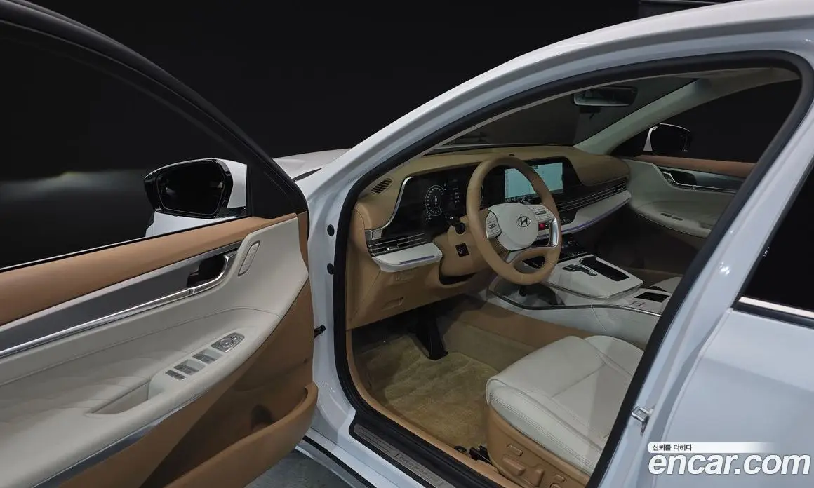 Hyundai Grandeur 2022 2.4 автомат (гидро), фото 13