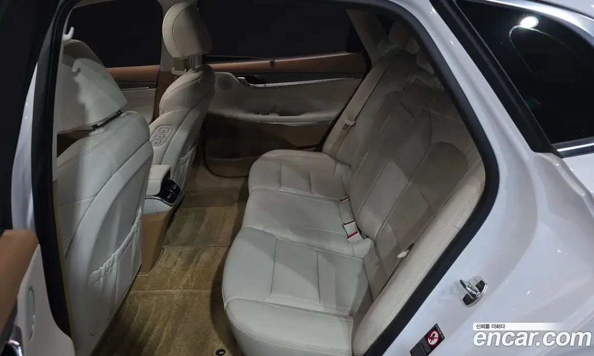 Hyundai Grandeur 2022 2.4 автомат (гидро), фото 18
