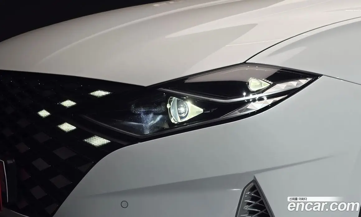 Hyundai Grandeur 2022 2.4 автомат (гидро), фото 8