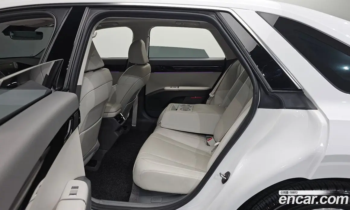 Hyundai Grandeur 2023 3.5 автомат (гидро), фото 18 Hyundai Grandeur 2023 3.5 автомат (гидро), фото 18