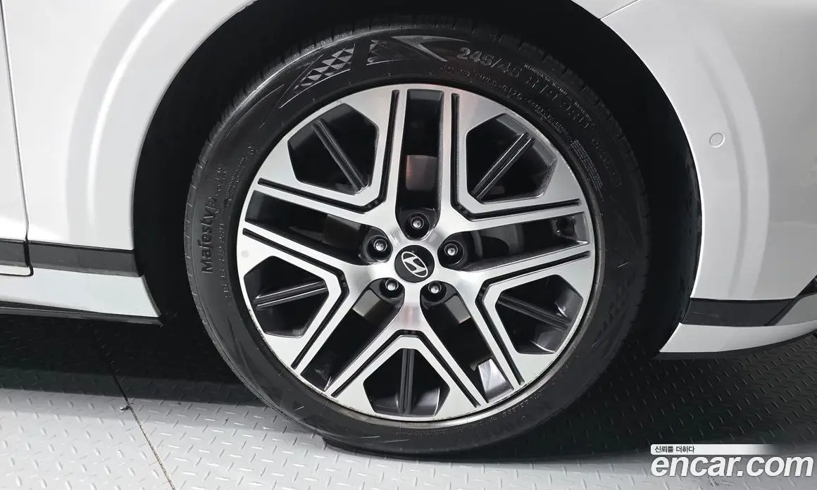 Hyundai Grandeur 2024 1.6 автомат (гидро), фото 5