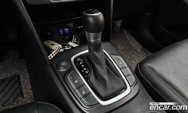 Hyundai Kona 2020 1.6 автомат (гидро), миниатюра 11