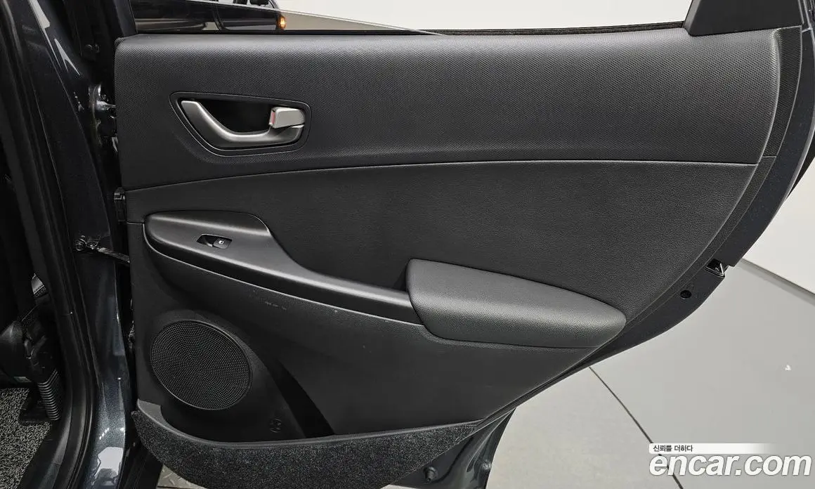 Hyundai Kona 2020 1.6 автомат (гидро), фото 14