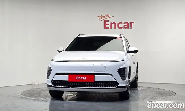 Hyundai Kona 2023 0.2 автомат (гидро), миниатюра 3