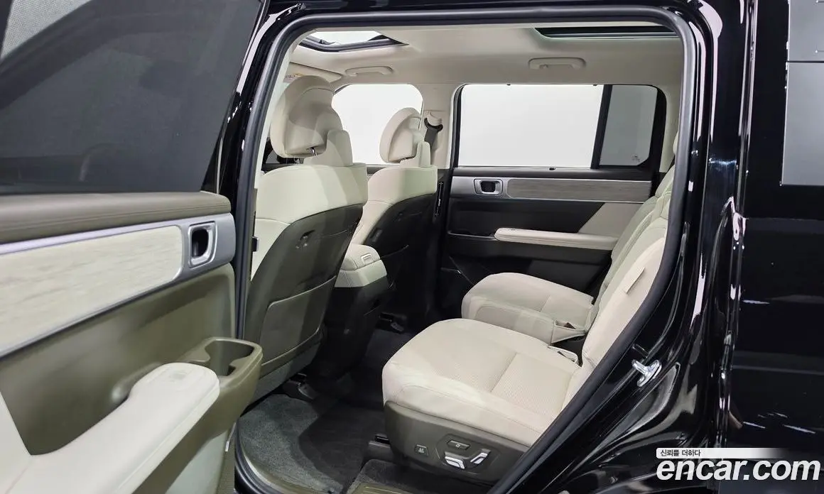 Hyundai Santa Fe 2024 1.6 автомат (гидро), фото 17