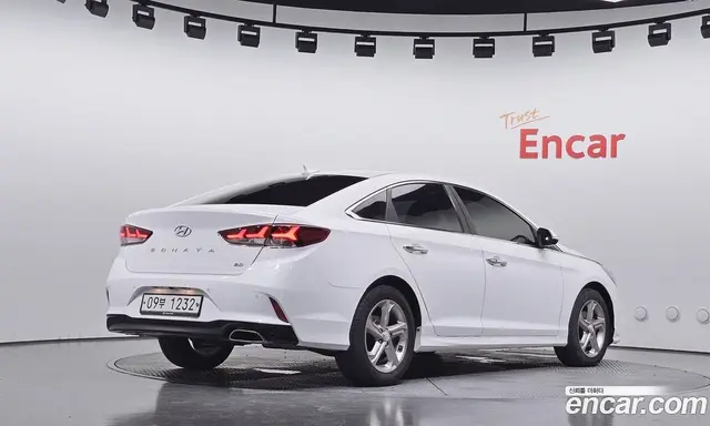 Hyundai Sonata 2017 2.0 автомат (гидро), миниатюра 2