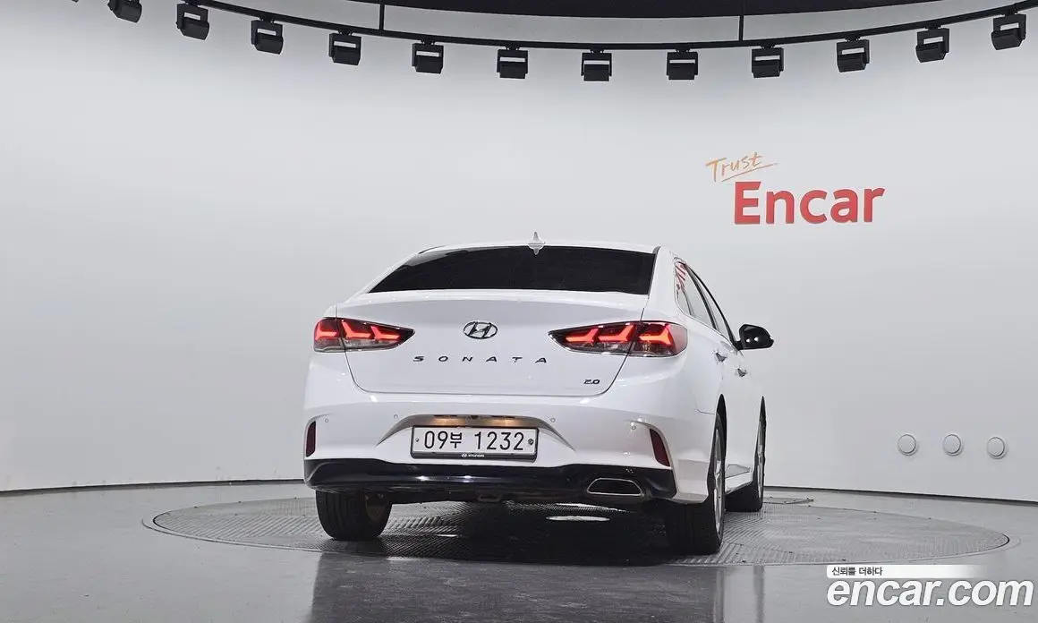 Hyundai Sonata 2017 2.0 автомат (гидро), фото 4