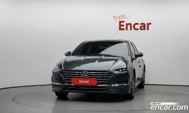 Hyundai Sonata 2023 2.0 автомат (гидро), миниатюра 3