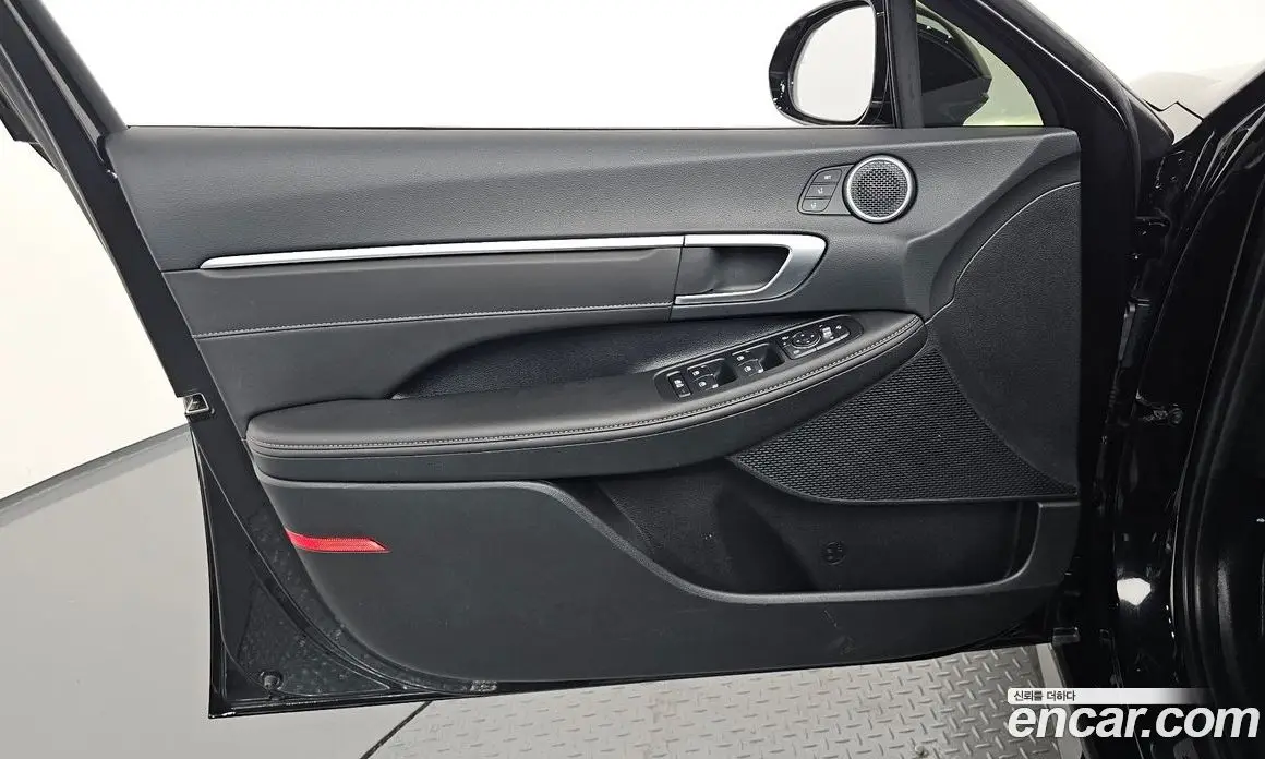 Hyundai Sonata 2024 2.0 автомат (гидро), фото 14