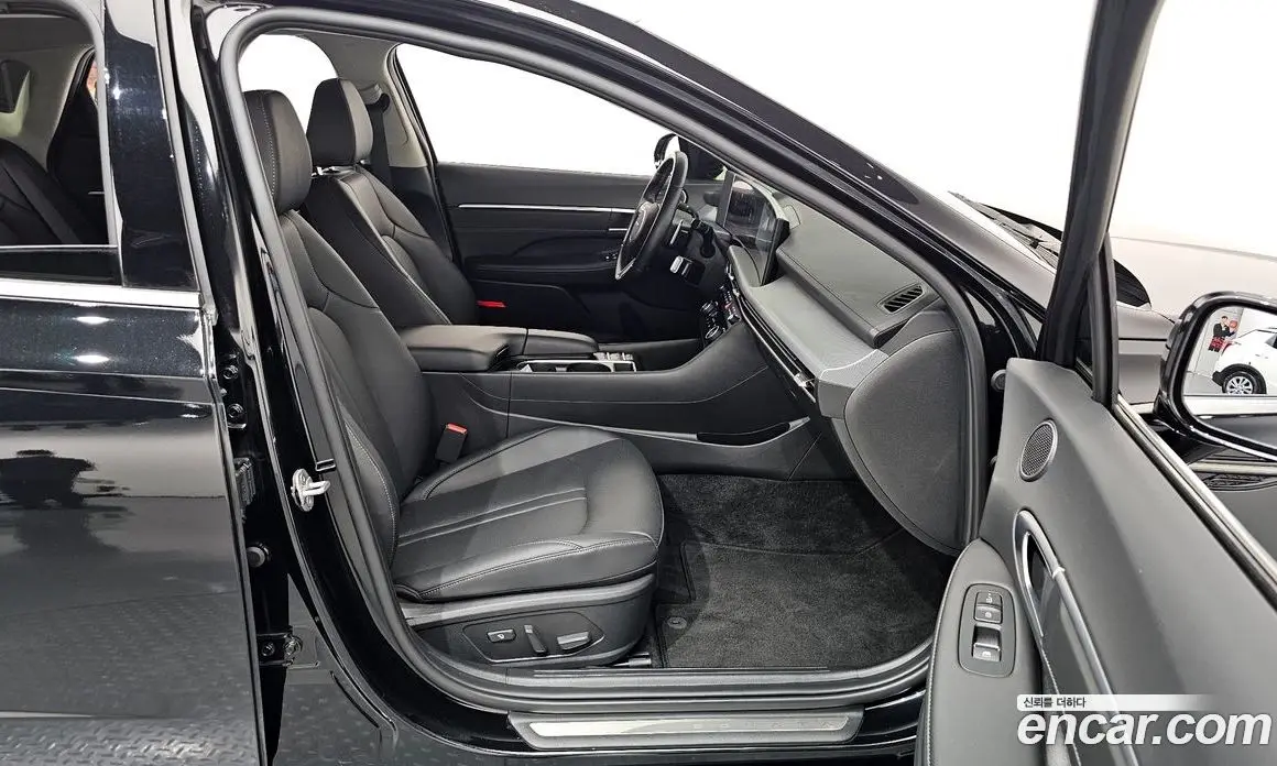 Hyundai Sonata 2024 2.0 автомат (гидро), фото 16