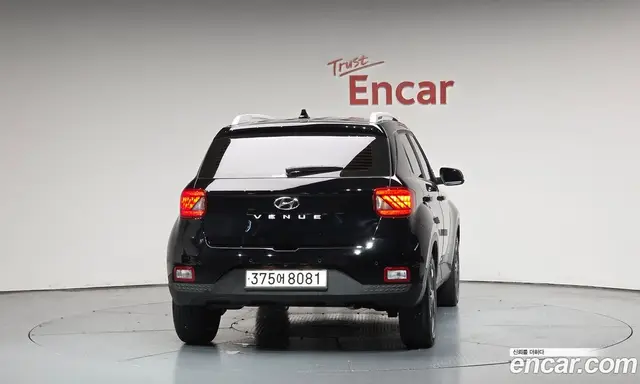 Hyundai Venue 2022 1.6 автомат (гидро), миниатюра 4