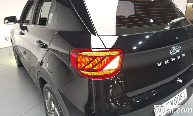 Hyundai Venue 2022 1.6 автомат (гидро), миниатюра 9
