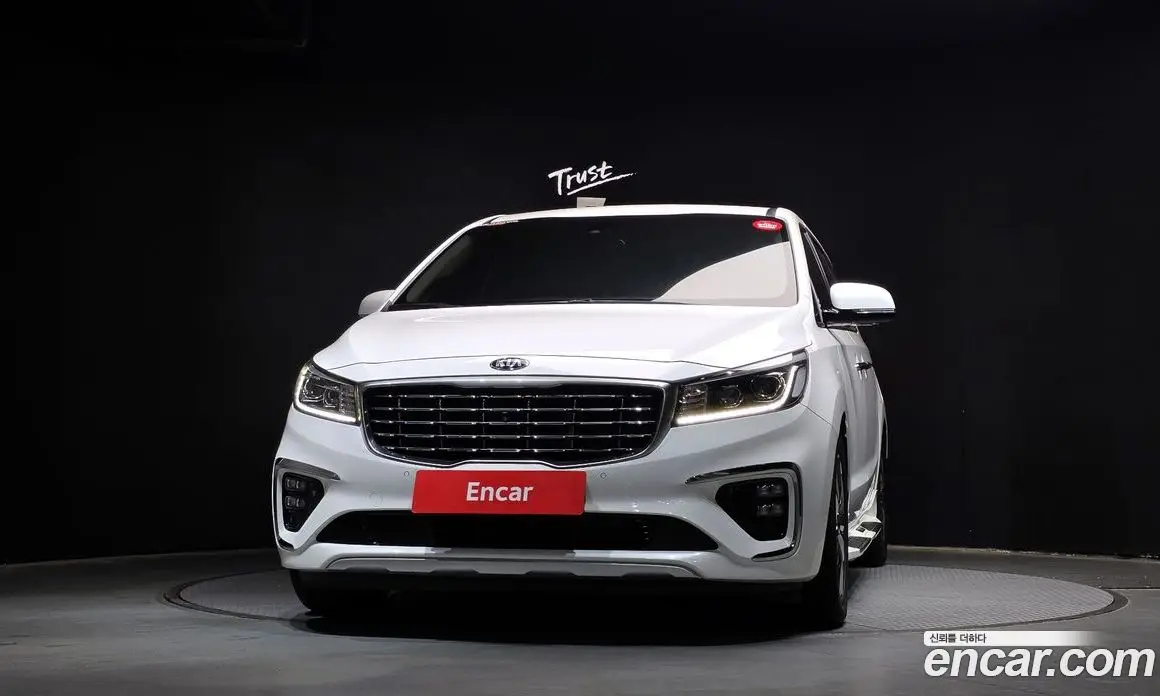 Kia Carnival 2019 2.2 автомат (гидро), фото 3 Kia Carnival 2019 2.2 автомат (гидро), фото 3