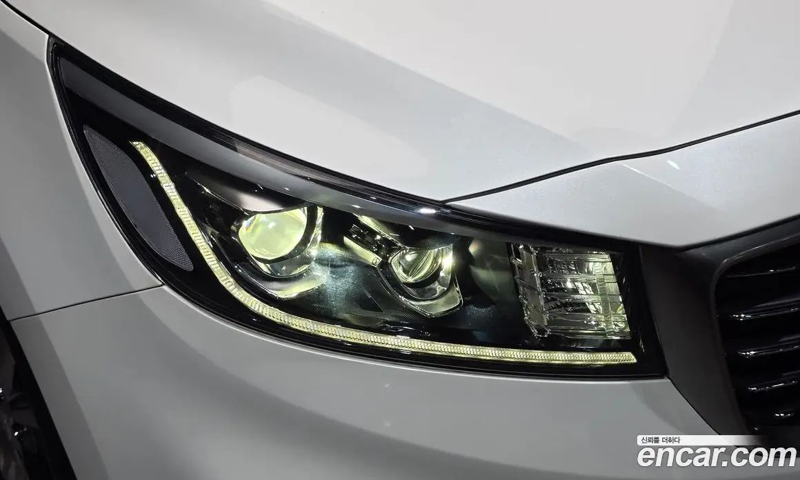 Kia Carnival 2019 2.2 автомат (гидро), фото 8 Kia Carnival 2019 2.2 автомат (гидро), фото 8