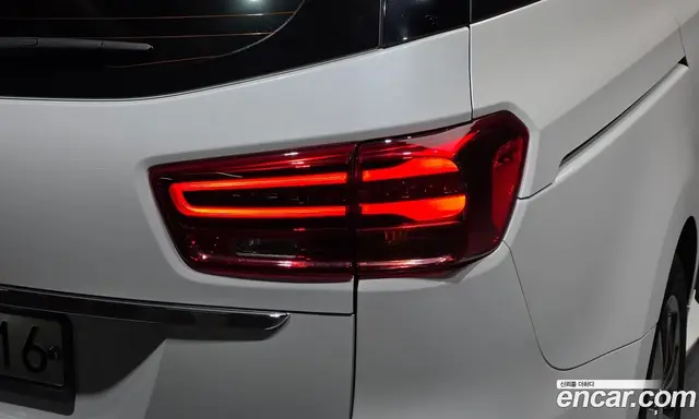Kia Carnival 2019 2.2 автомат (гидро), миниатюра 9 Kia Carnival 2019 2.2 автомат (гидро), миниатюра 9