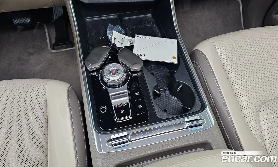 Kia Carnival 2024 1.6 автомат (гидро), фото 12 Kia Carnival 2024 1.6 автомат (гидро), фото 12