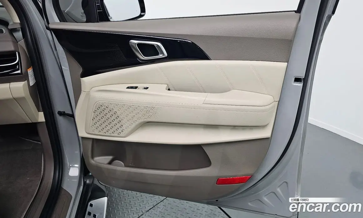 Kia Carnival 2024 1.6 автомат (гидро), фото 15 Kia Carnival 2024 1.6 автомат (гидро), фото 15