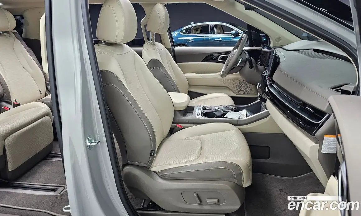 Kia Carnival 2024 1.6 автомат (гидро), фото 16 Kia Carnival 2024 1.6 автомат (гидро), фото 16