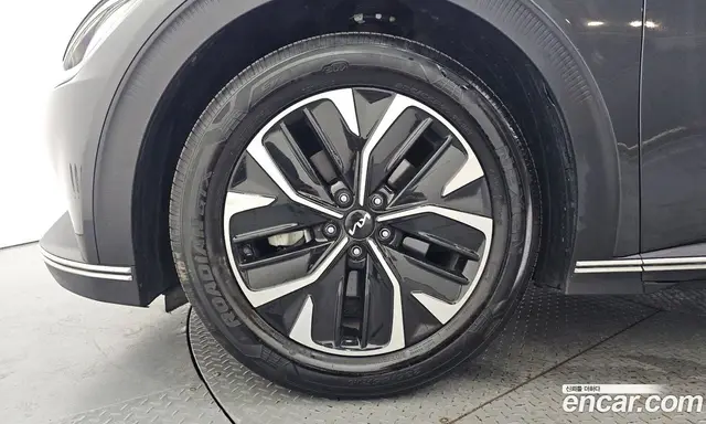 Kia EV6 2022 0.1 автомат (гидро), миниатюра 5 Kia EV6 2022 0.1 автомат (гидро), миниатюра 5